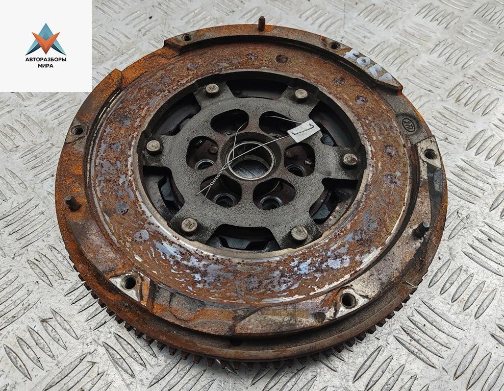 маховик Ford Mondeo 3 поколение 2002, 1.8 л., бензин, МКПП, серый, хетчбэк 5 дв. - фото №1