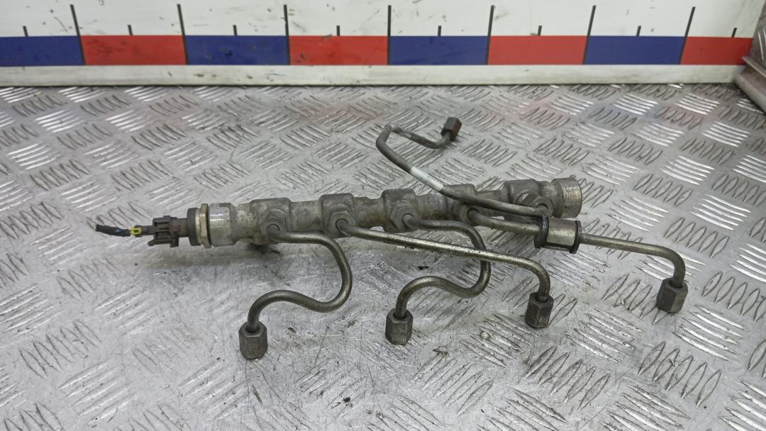 топливная рампа Hyundai ix35 1 поколение 2011, 1.7 л., дизель, МКПП, внедорожник 5 дв., 0445214181 - фото №1