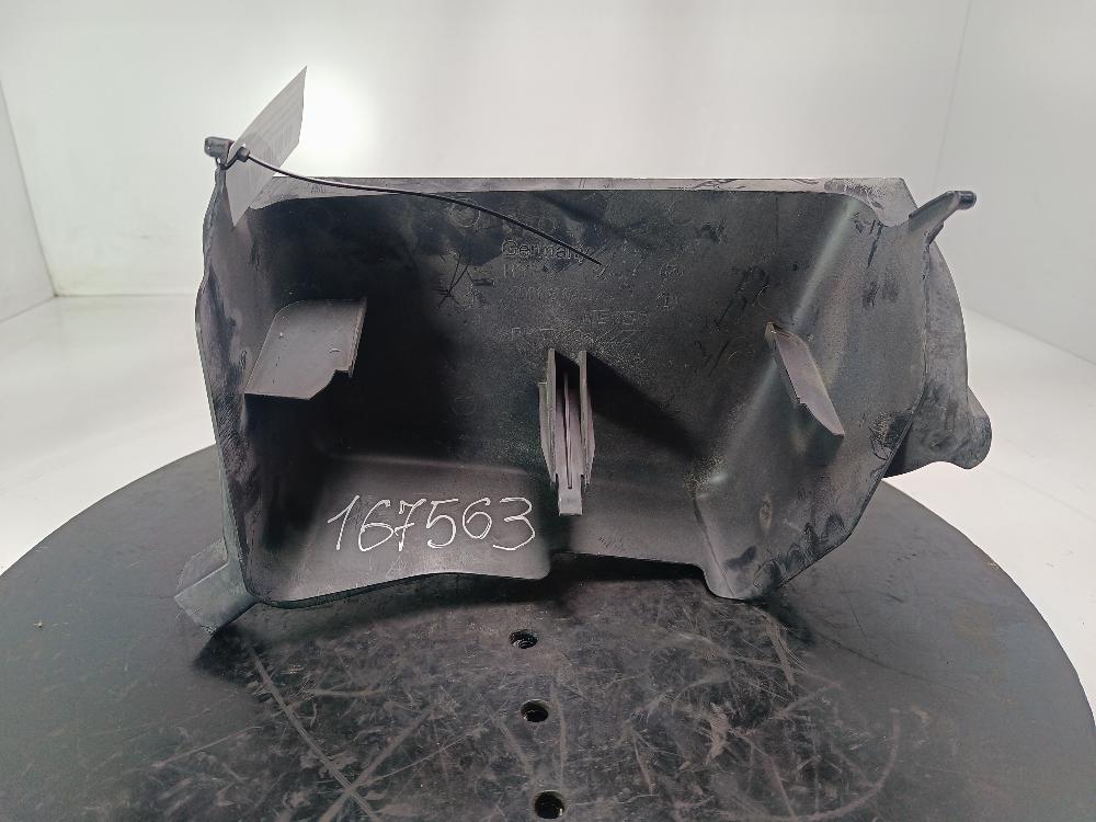 пластик моторного отсека Volkswagen Touareg 3 поколение 2019, цвет, 4M1819979 - фото №1