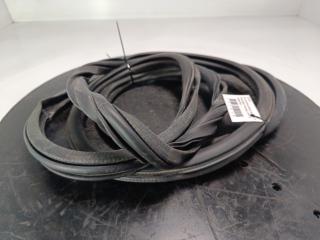 уплотнитель двери Volkswagen Touareg 3 поколение 2019, цвет, 760867911