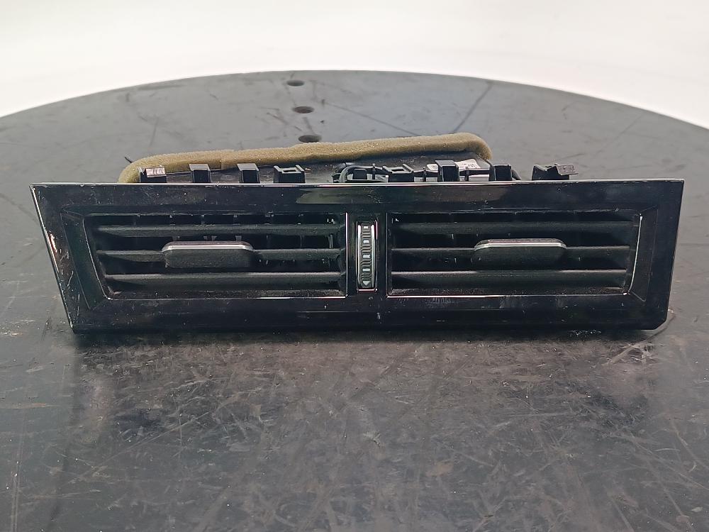 дефлектор обдува салона Volkswagen Touareg 3 поколение 2019, цвет, 761858417 - фото №1