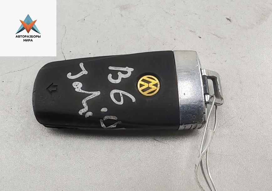 ключ Volkswagen Passat B6 2008, 2.0 л., дизель, МКПП, чёрный, универсал - фото №1