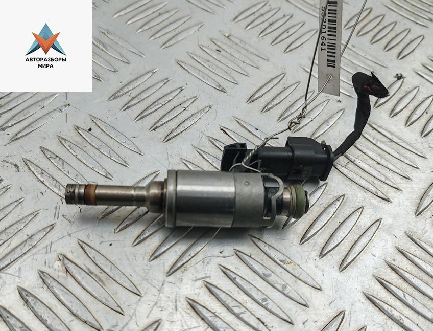 форсунка Skoda Octavia mk3 (A7 5E) 2014, 1.4 л., бензин, МКПП, коричневый, хетчбэк 5 дв., 04E906036E - фото №1