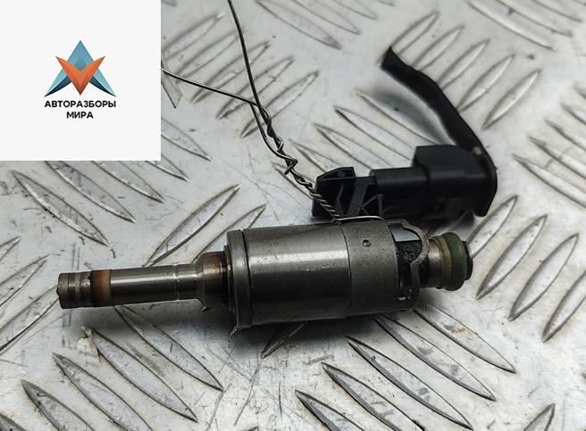 форсунка Skoda Octavia mk3 (A7 5E) 2014, 1.4 л., бензин, МКПП, коричневый, хетчбэк 5 дв., 04E906036E - фото №1