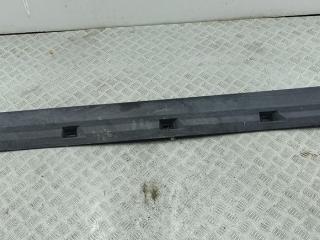 Накладка на порог наружная правая Volkswagen Passat B6 2006, серый, седан