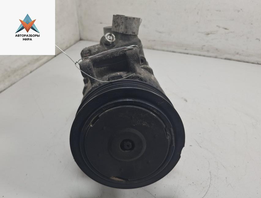 компрессор кондиционера Volkswagen Golf 5 поколение 2007, 1.4 л., бензин, 1K0820859J - фото №1