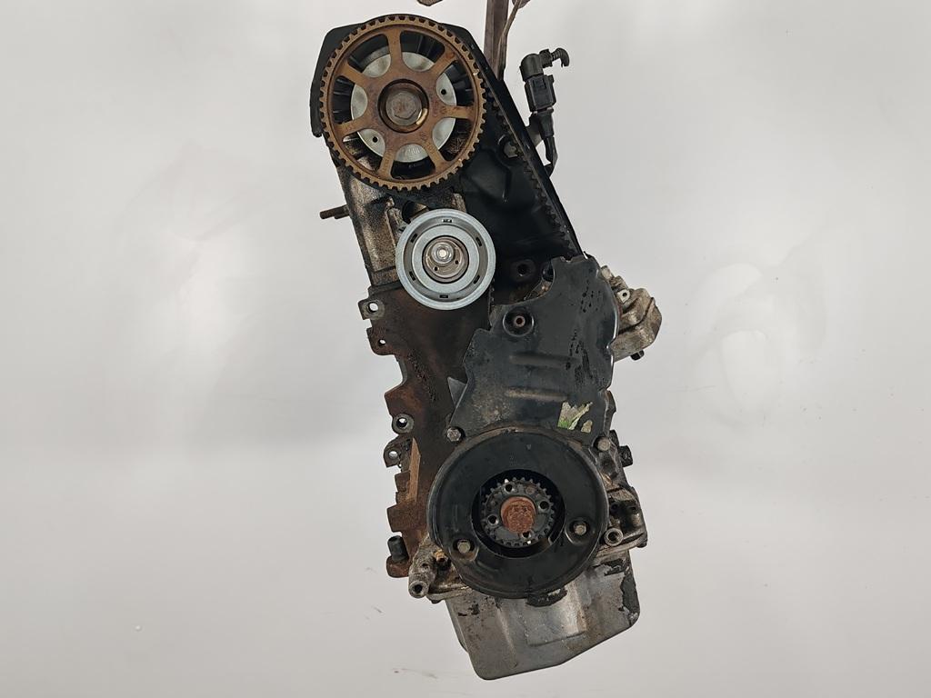 двигатель Volkswagen Bora 2000, 2.0 л., бензин, МКПП, AQY