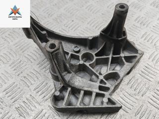 кронштейн двигателя Volkswagen Passat B6 2008, 1.9 л., дизель, МКПП, красный, универсал, 03G199207G