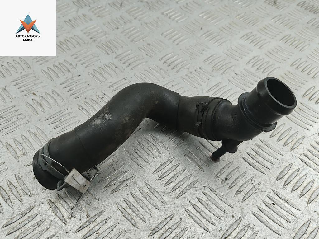 патрубок (трубопровод, шланг) Skoda Fabia 2 поколение (5J) 2009, 1.2 л., бензин, МКПП, красный, универсал - фото №1