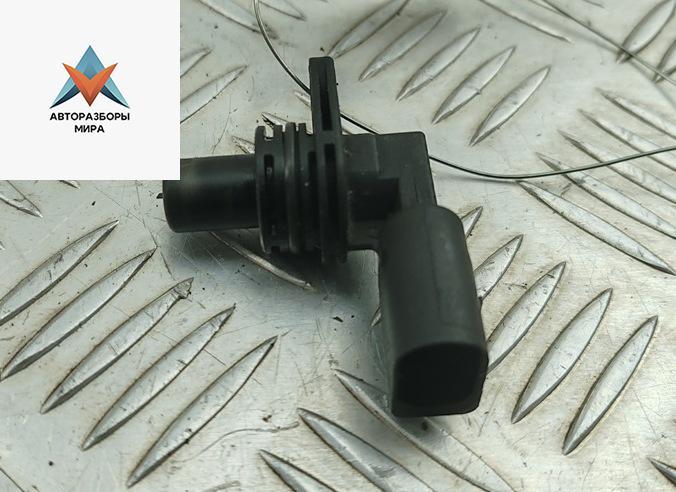 датчик распредвала Volkswagen Golf 5 поколение 2006, 1.4 л., бензин, МКПП, синий, хетчбэк 5 дв., 036907601D - фото №1