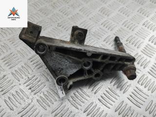 кронштейн КПП Renault Kangoo 1 поколение 1999, 1.4 л., бензин, МКПП, жёлтый, фургон, 7700415097