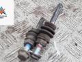 Болт крепления Volkswagen Touran 1 поколение 2003, 1.6 л., бензин, МКПП, серый, минивэн - фото №2