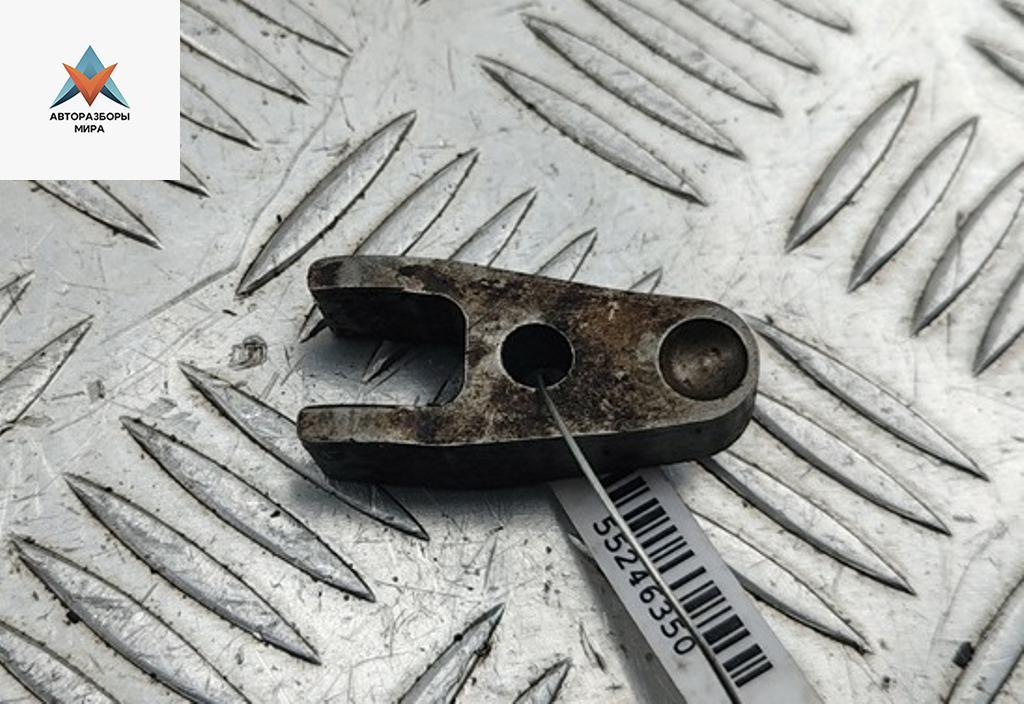 крепление форсунки Mercedes-Benz C-Класс W203/S203/CL203 2003, 2.2 л., дизель, АКПП, чёрный, универсал - фото №1