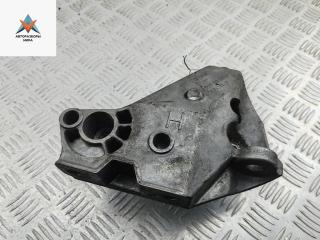 кронштейн двигателя Volkswagen Bora 1 поколение 2000, 2.0 л., бензин, МКПП, синий, седан, 038199207H