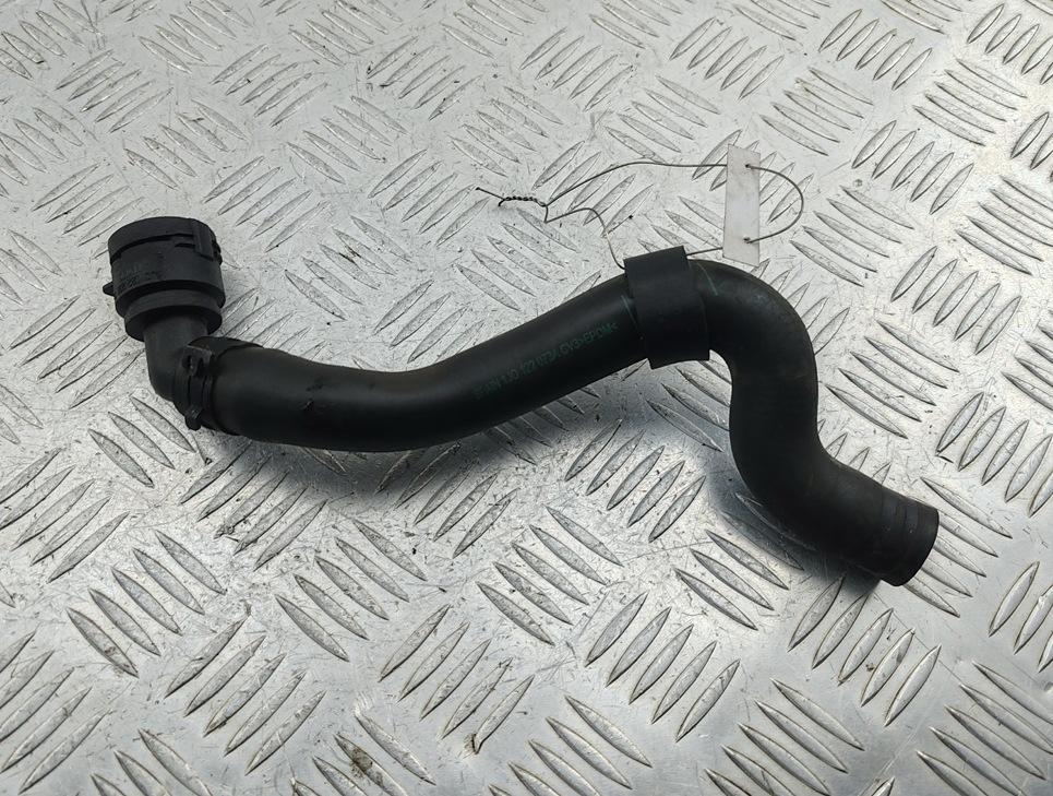 патрубок отопителя (печки) Volkswagen Bora 2000, 2.0 л., бензин, 1J0122073A