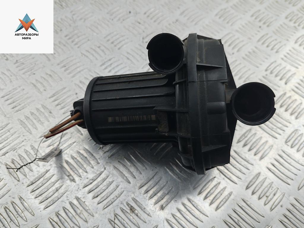 насос продувки катализатора Volkswagen Bora 1 поколение 2000, 2.0 л., бензин, МКПП, синий, седан, 06A959253B - фото №1