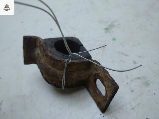 крепление стабилизатора / втулки стабилизатора Volkswagen Transporter T4 1992, 2.4 л., дизель, МКПП, серый, микроавтобус, 701411041