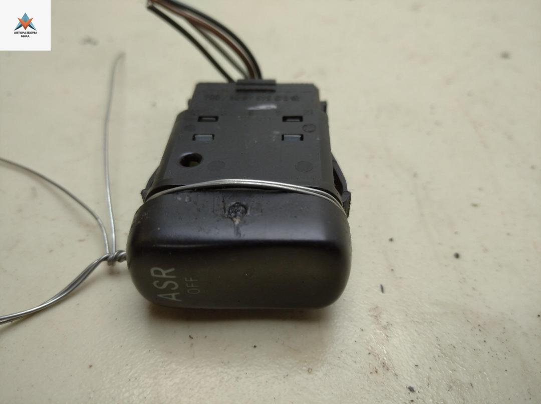 кнопка (выключатель) Mercedes-Benz Vito-1 W638 2002, 2.2 л., дизель, МКПП, жёлтый, микроавтобус, 0055450807 - фото №1