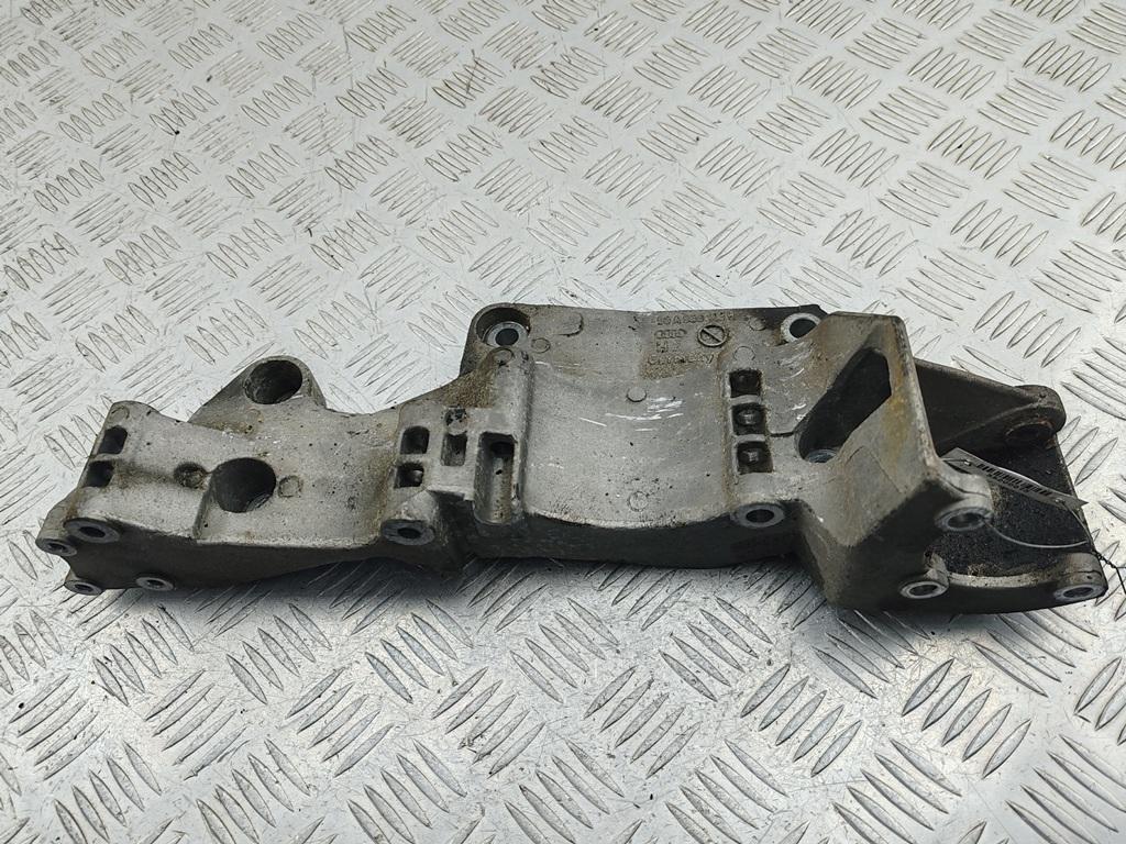 кронштейн генератора Audi A3 8L 1997, 1.8 л., бензин, АКПП, зелёный, хетчбэк 3 дв., 06A903143H