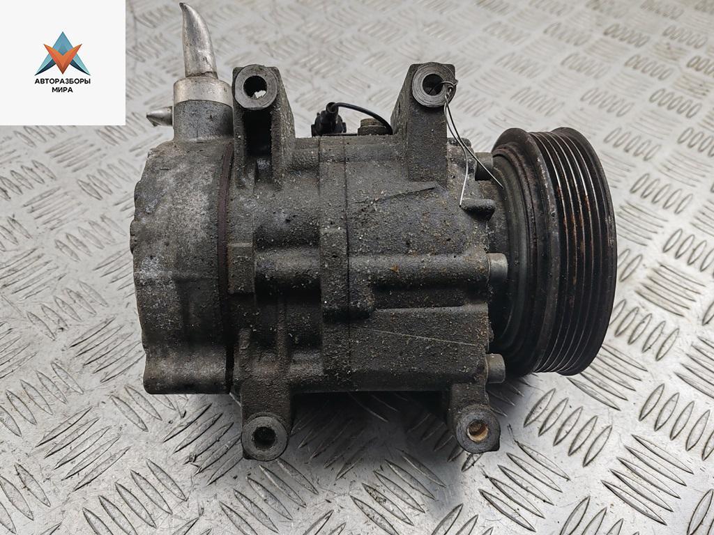 компрессор кондиционера Nissan Primera P12 2004, 2.0 л., бензин, 92600AU000 - фото №1