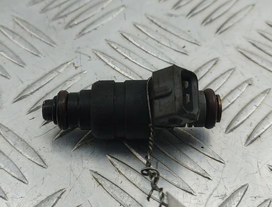форсунка Audi A3 8L 1997, 1.8 л., бензин, АКПП, зелёный, хетчбэк 3 дв., 06A906031A