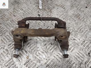 скоба суппорта Ford Transit 7 поколение 2008, 2.4 л., дизель, МКПП, белый, микроавтобус