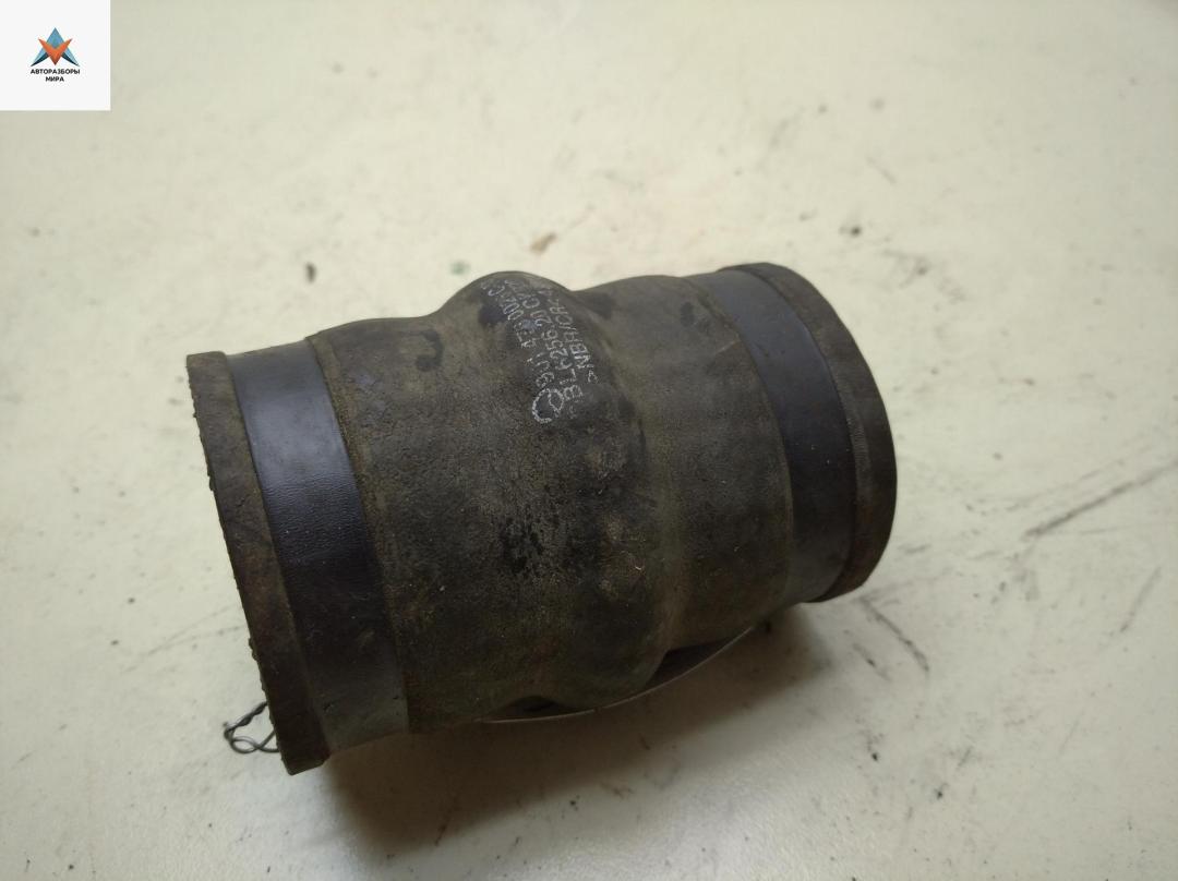 патрубок (трубопровод, шланг) Mercedes-Benz Sprinter W901-W905 2004, 2.2 л., дизель, МКПП, синий, микроавтобус, 9014760026 - фото №1