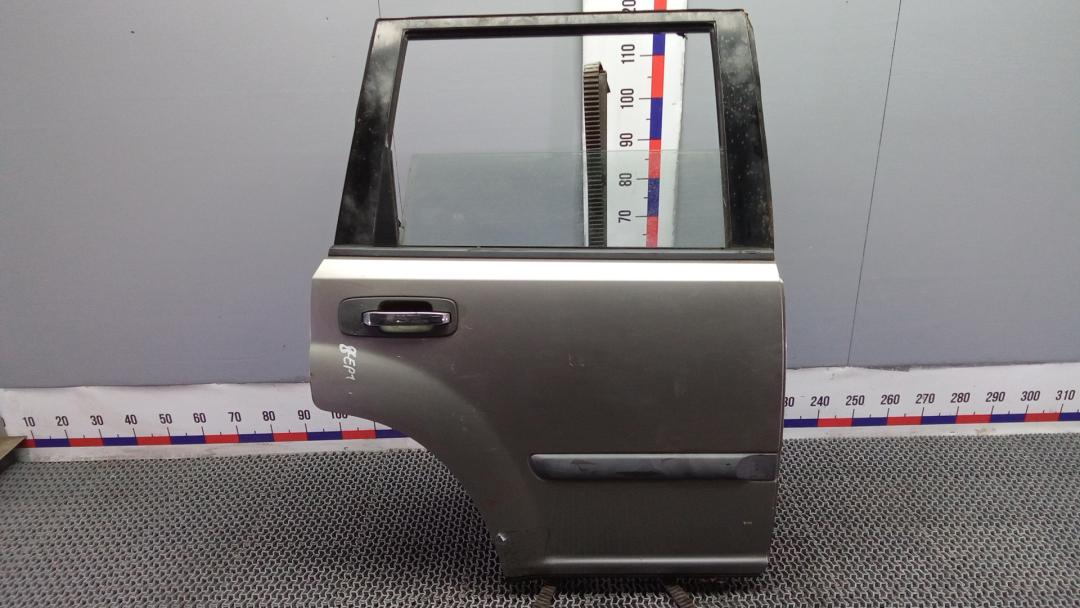 дверь задняя правая Nissan X-Trail T30 2002, 2.2 л., дизель, МКПП, внедорожник 5 дв. - фото №1