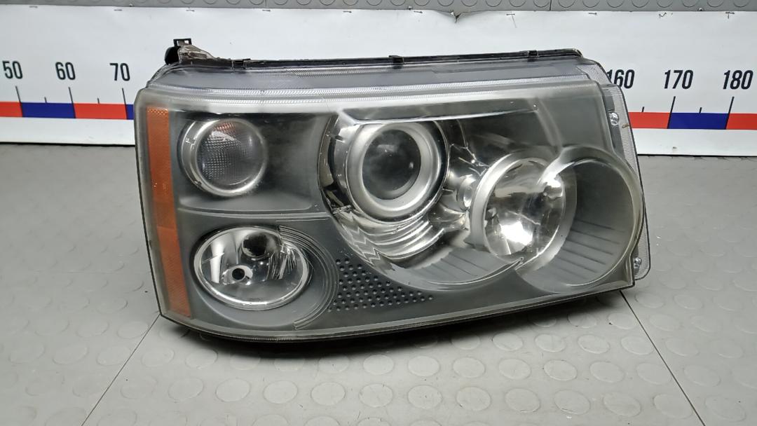 фара правая Land Rover Range Rover Sport 1 поколение 2008, 3.6 л., дизель, АКПП, внедорожник 5 дв. - фото №1