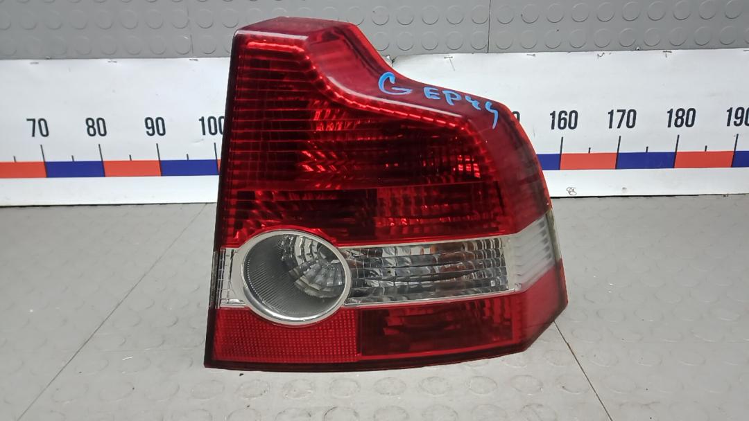 фонарь задний правый Volvo S40 2 поколение 2005, 2.0 л., дизель, МКПП, седан - фото №1