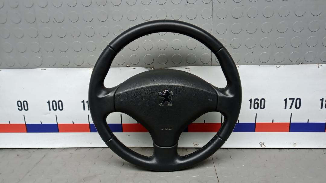 руль Peugeot 3008 1 поколение 2010, 1.6 л., дизель, МКПП, хетчбэк 5 дв. - фото №1