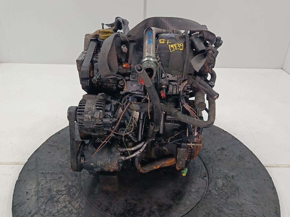 двигатель Renault Megane 3 поколение 2008, Дизель 1.5, цвет, K9K732 - фото №1