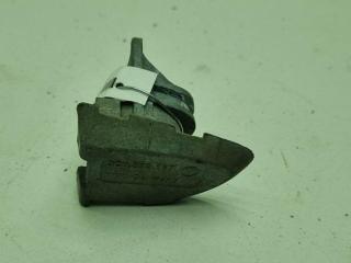Колпачок (заглушка) ручки двери Volkswagen Passat B6 2009, 2.0 л., дизель, МКПП, синий, универсал, 3C0839167