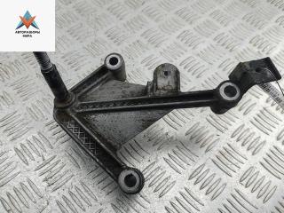 кронштейн КПП Renault Kangoo 1 поколение [рестайлинг] 2003, 1.5 л., дизель, МКПП, красный, фургон, 7700434571