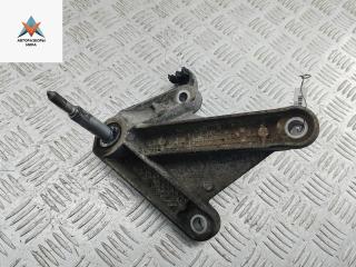 кронштейн КПП Renault Scenic 2 поколение 2005, 1.6 л., бензин, МКПП, серый, минивэн, 8200043084, 8200457080