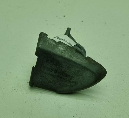 Колпачок (заглушка) ручки двери Volkswagen Passat B6 2008, 2.0 л., дизель, МКПП, чёрный, универсал, 3C0839167