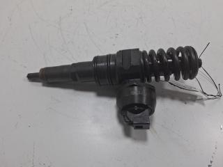 форсунка Volkswagen Passat B6 2006, 2.0 л., дизель, МКПП, чёрный, универсал, 038130073BK