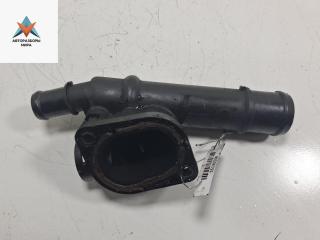 фланец (тройник) системы охлаждения Volkswagen Passat B6 2006, 2.0 л., дизель, МКПП, чёрный, универсал, 03G121132B