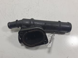 фланец (тройник) системы охлаждения Volkswagen Passat B6 2006, 2.0 л., дизель, МКПП, чёрный, универсал, 03G121132B