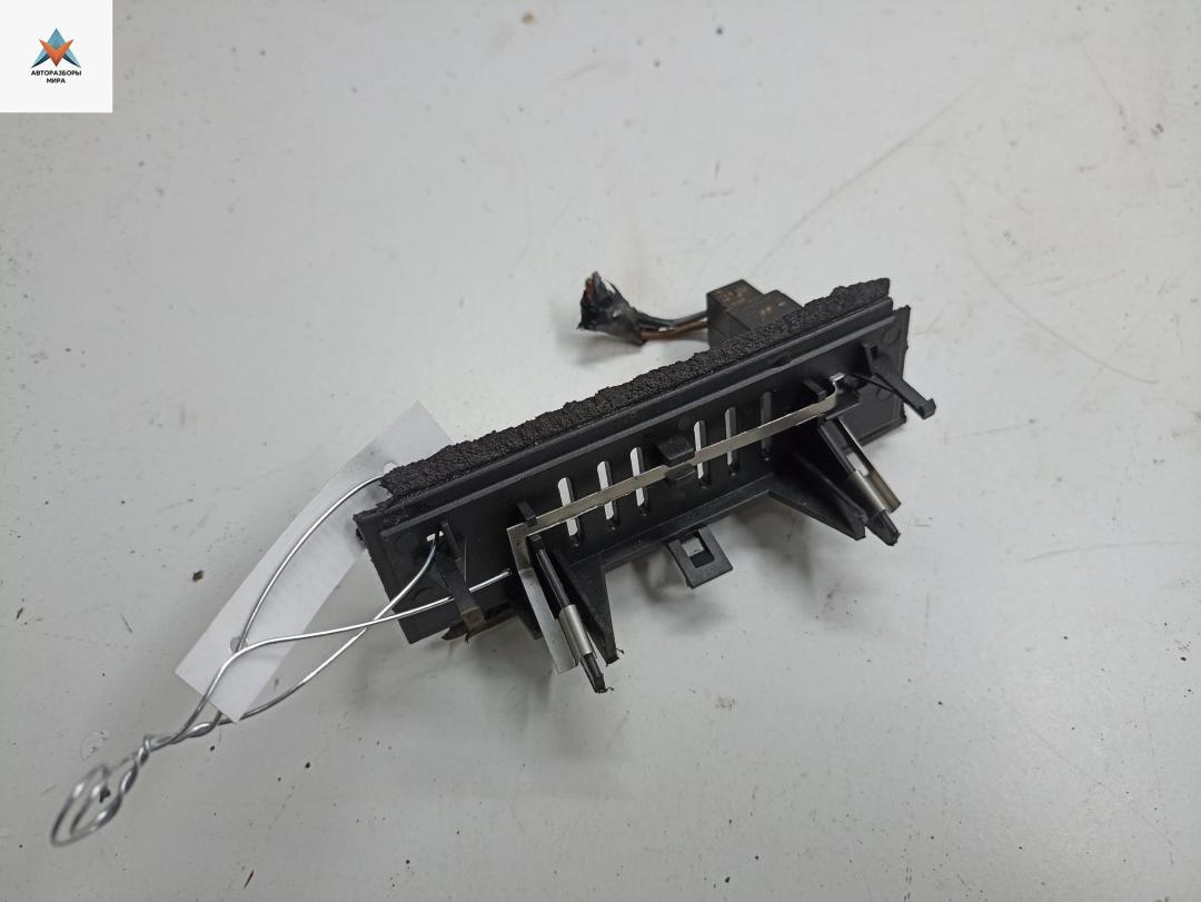 подсветка номера Opel Astra G 2003, 2.2 л., дизель, МКПП, чёрный, универсал, 90590985 - фото №1