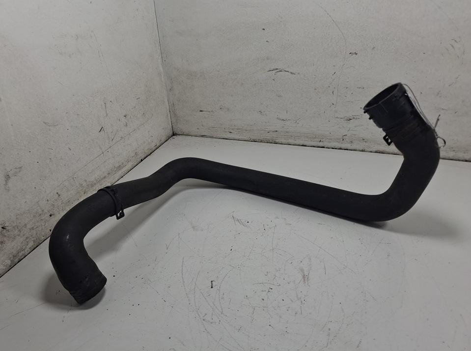 патрубок радиатора Volkswagen Passat B6 2006, 2.0 л., дизель