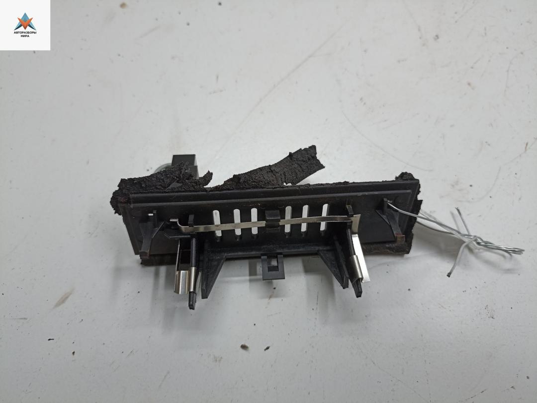 подсветка номера Opel Astra G 1999, 1.8 л., бензин, МКПП, синий, универсал, 5000820002 - фото №1