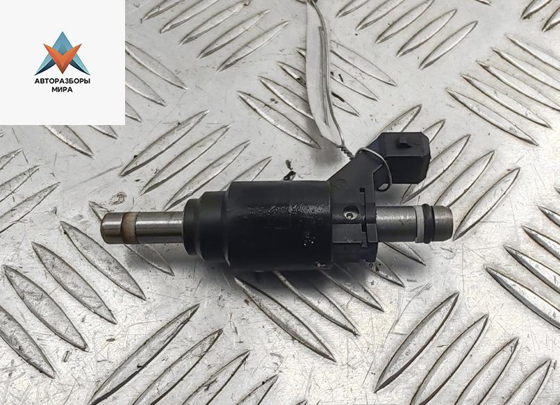 форсунка Opel Signum C 2003, 2.2 л., бензин, МКПП, серый, хетчбэк 5 дв., 24404012 - фото №1