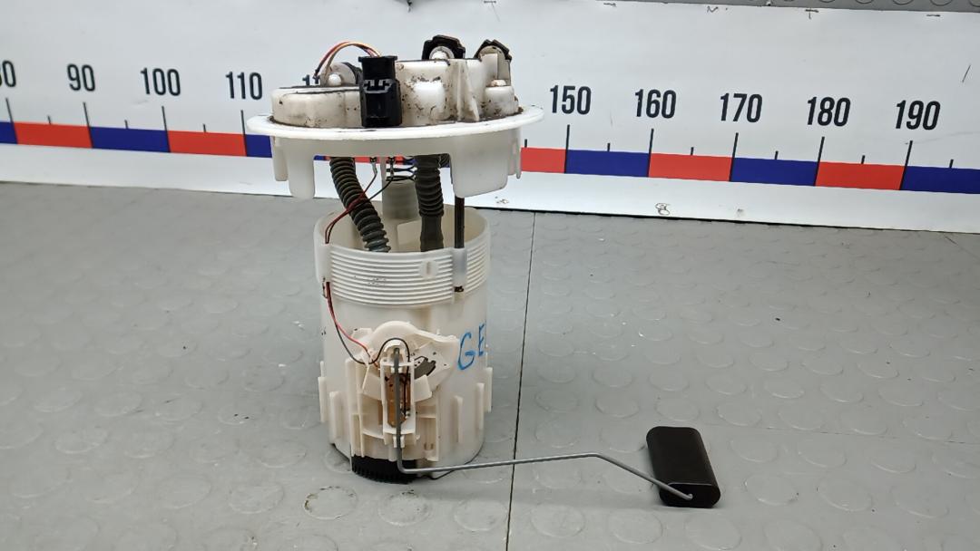 датчик уровня топлива Peugeot 208 1 поколение 2012, 1.6 л., дизель, МКПП, хетчбэк 5 дв. - фото №1