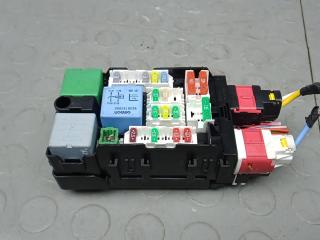 блок предохранителей Peugeot 3008 2 поколение 2018, 1.6 л., дизель, АКПП, внедорожник 5 дв., 9665492680