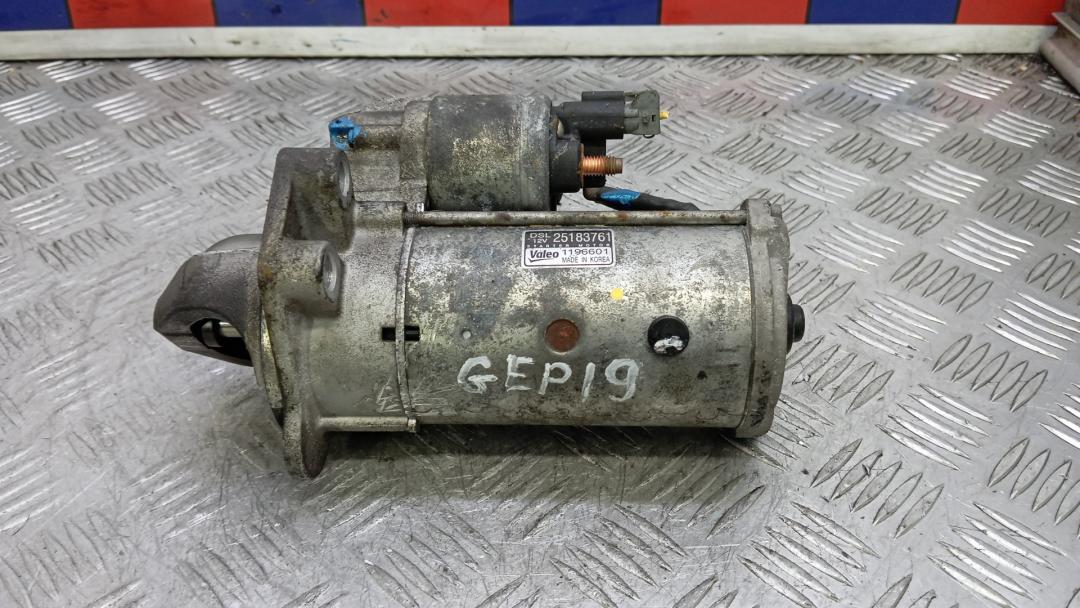 стартер Chevrolet Orlando 1 поколение 2014, 2.0 л., дизель, АКПП, минивэн, 1196601 - фото №1