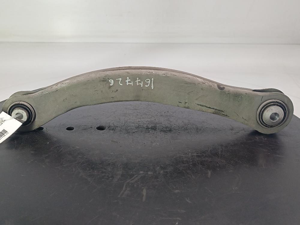 рычаг задний правый Volkswagen Touareg 3 поколение 2019, цвет - фото №1