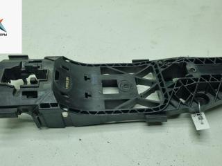 Корпус (держатель) ручки двери задней правой Skoda Superb 2 поколение [рестайлинг] 2014, 2.0 л., дизель, МКПП, серый, универсал, 5N0839885H