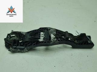 Корпус (держатель) ручки двери передней правой Skoda Roomster 1 поколение 2006, 1.9 л., дизель, МКПП, серый, фургон, 6Y0837886