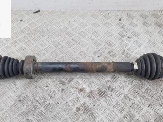 полуось передняя правая (приводной вал, ШРУС) Volkswagen Passat B4 1995, 1.6 л., бензин, МКПП, синий, универсал